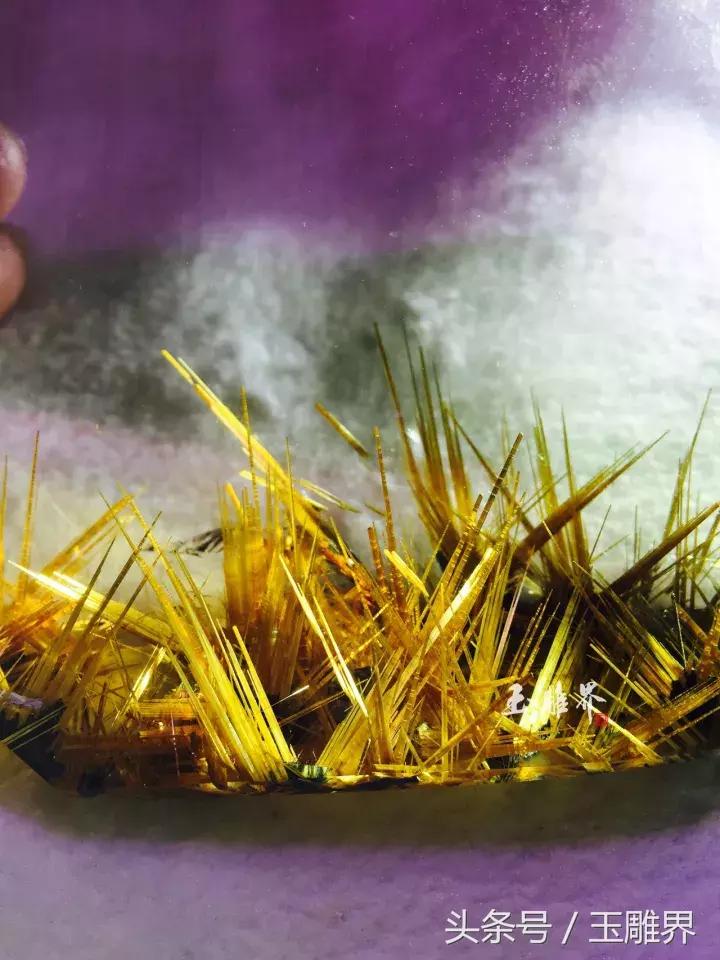 水晶地摊,天然水晶真的很便宜吗