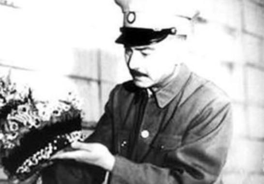 孙殿英挖掘慈禧太后墓宝藏去哪了,孙殿英盗取慈禧棺椁最值钱的东西