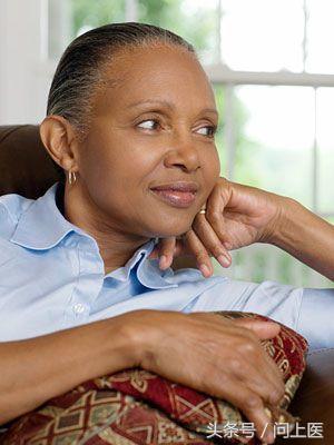 髋关节有积液疼痛如何缓解,髋关节撞击综合征疼痛怎么缓解