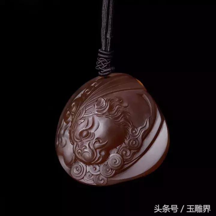 世间玛瑙过万千，玉雕师偏偏独宠这12种