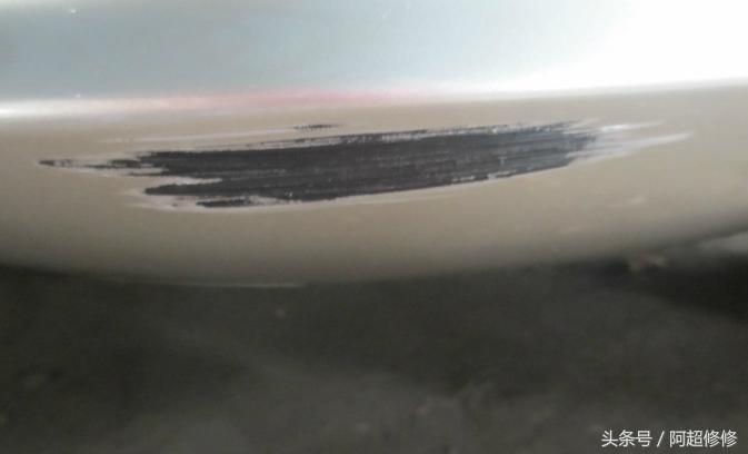 车辆刮蹭漆面修复价格,车身漆面小刮伤修复