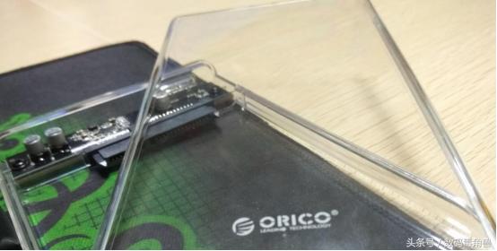 2.5寸硬盘怎么秒变移动硬盘,机械硬盘加个盒子变移动硬盘