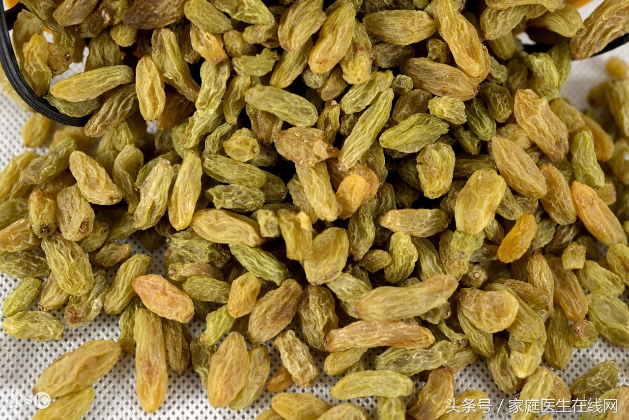 葡萄干要洗干净才能吃吗,葡萄干有洗一下再吃的必要么