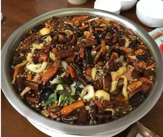 吃在济南｜藏在济南老西市场的美味！这感觉十二马路的孩子最懂！