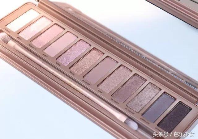 大地眼影盘眼妆教程,单眼皮眼妆适合的眼影盘