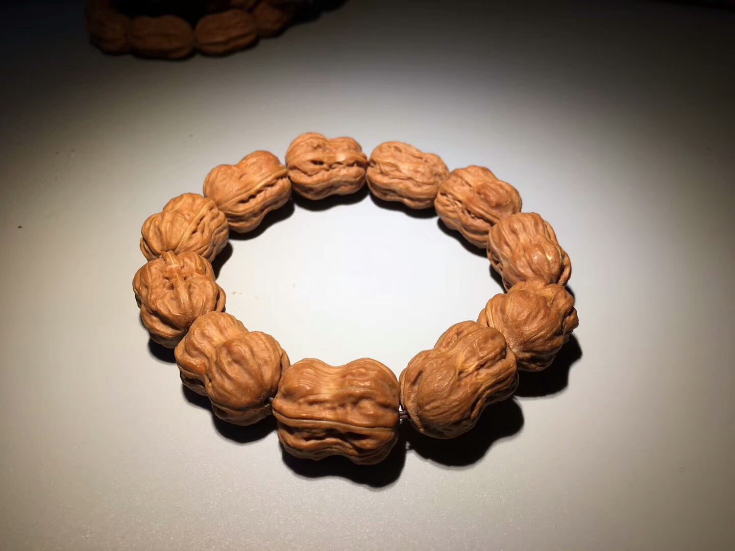 小核桃串价值,野生核桃手串最少几个