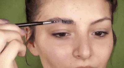 一化妆就又老又丑,一化妆就烂脸怎么办