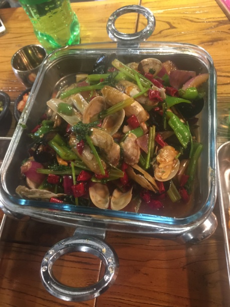 探店9.9100串烧烤,探9