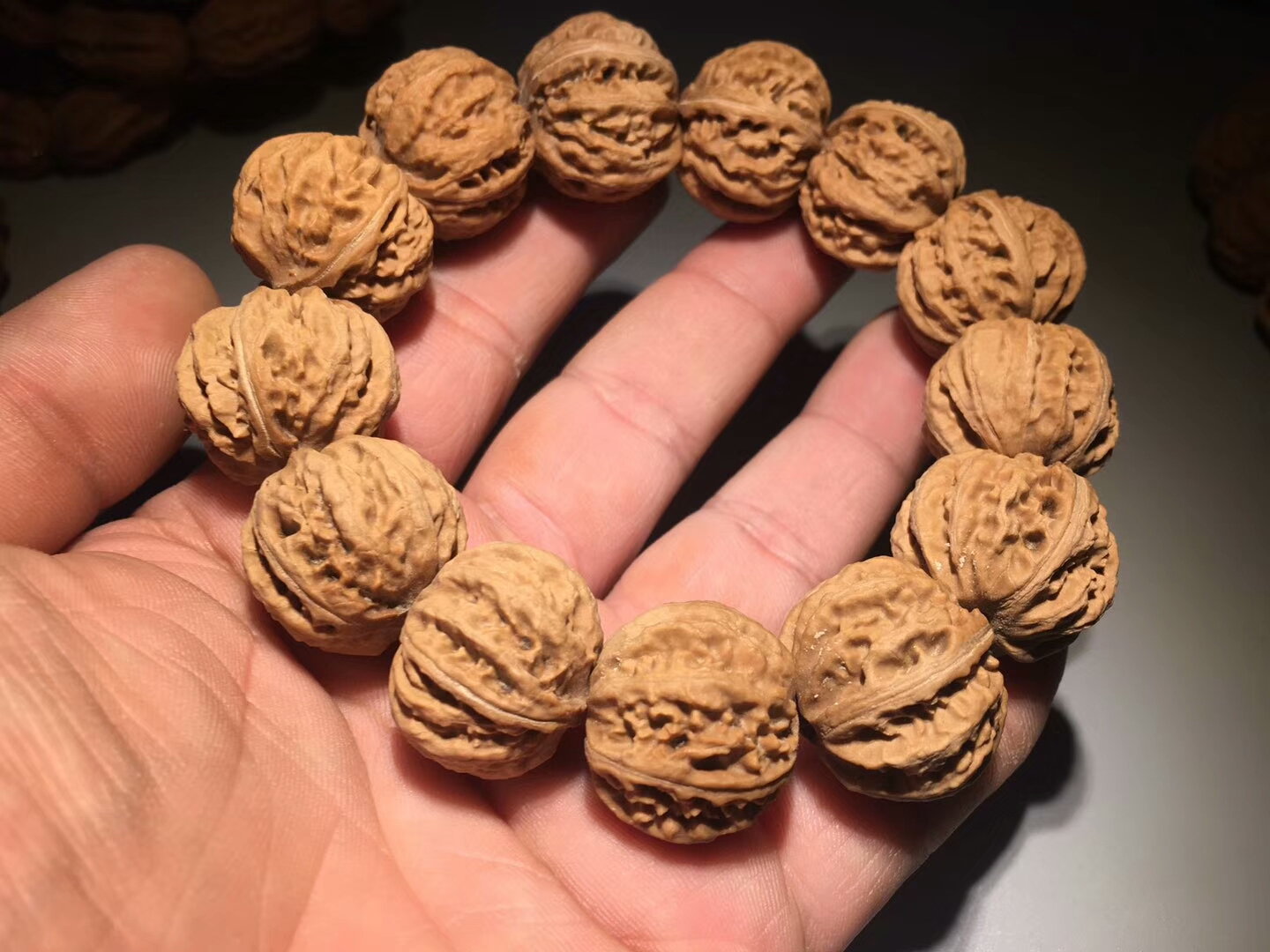 小核桃串价值,野生核桃手串最少几个