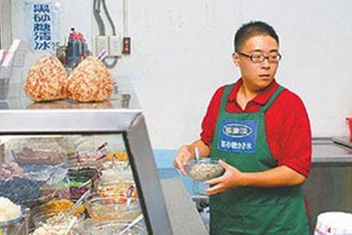 昔日童星郝劭文生活惨淡,生活惨淡