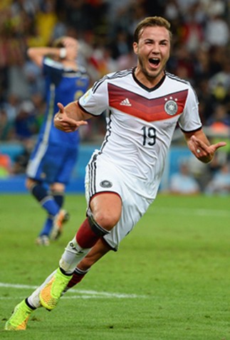 哪款足球鞋最好,适合中国人脚型的足球鞋