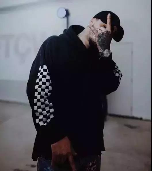 万宝路很难抽吗,万宝路感觉难吸