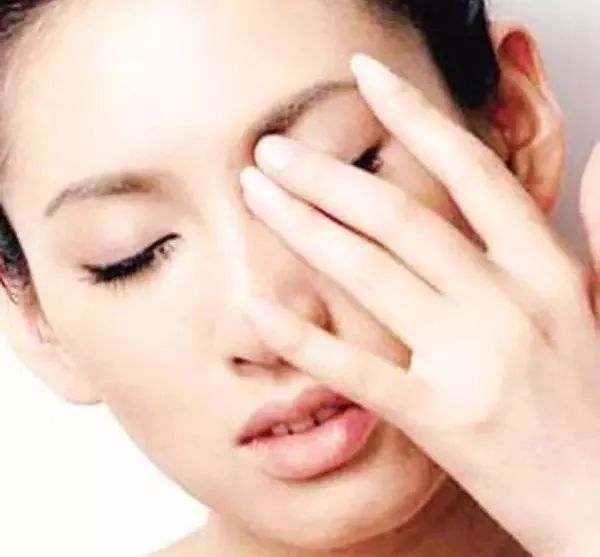 范冰冰带妆睡觉被骂！你也在做相同的事吗？