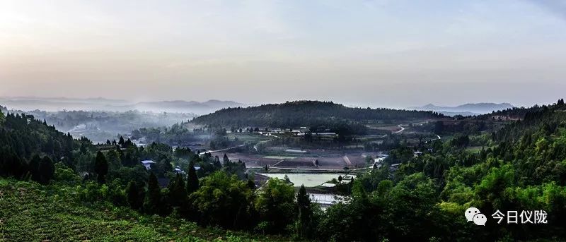 一座幸福感爆棚的滨江小城,一座山清水秀的幸福小城