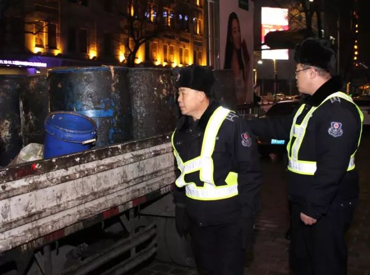 泔水猪、地沟油都跟这有关！哈市多部门联合执法夜查“泔水车”｜早安，哈尔滨！