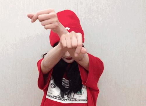 关晓彤迪丽热巴周迅杨幂范冰冰,范冰冰好看还是杨幂好看原视频