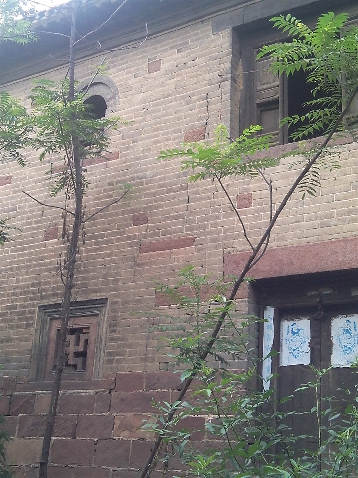 穷人捐钱的一生经典故事,穷人赚钱富人花钱的本质