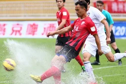 曾经广州队教练,曾经的广州足球队员