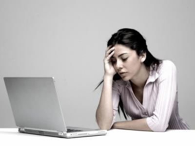 咳嗽打喷嚏大笑就漏尿怎么治,打喷嚏大笑就会漏尿挂什么科