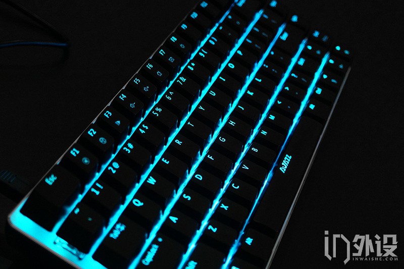 黑爵ak33如何调节背光颜色,黑爵极客ak33背光机械键盘