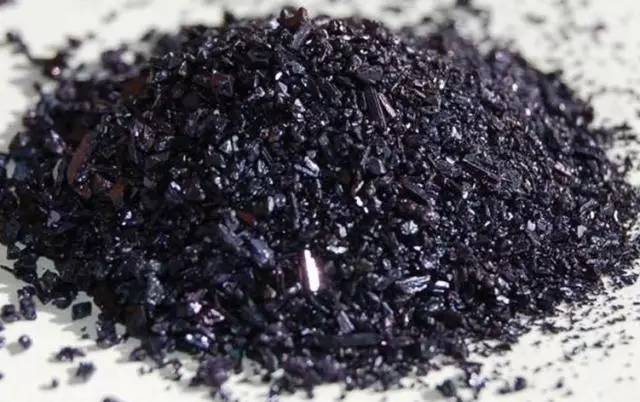 手术后伤口换药用什么药消炎消毒,伤口用碘伏消毒后还要用其它药吗