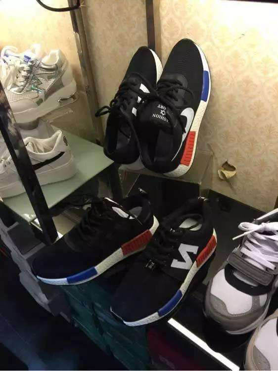 阿迪达斯nmd鞋会越穿越松吗,阿迪达斯tf成人足球鞋