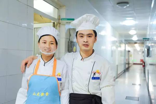 山大食堂洪家楼校区,山大洪楼校区的食堂怎么样