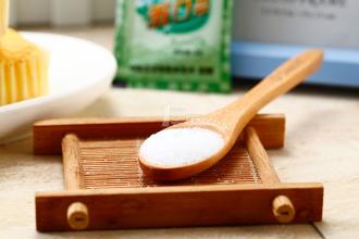 感冒引起的牙疼能用盐水漱口吗,用盐水能缓解牙痛然后口腔内肿了