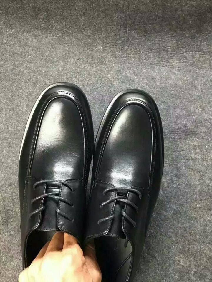 爱步哪个系列适合脚肥 (爱步鞋磨脚给换吗)