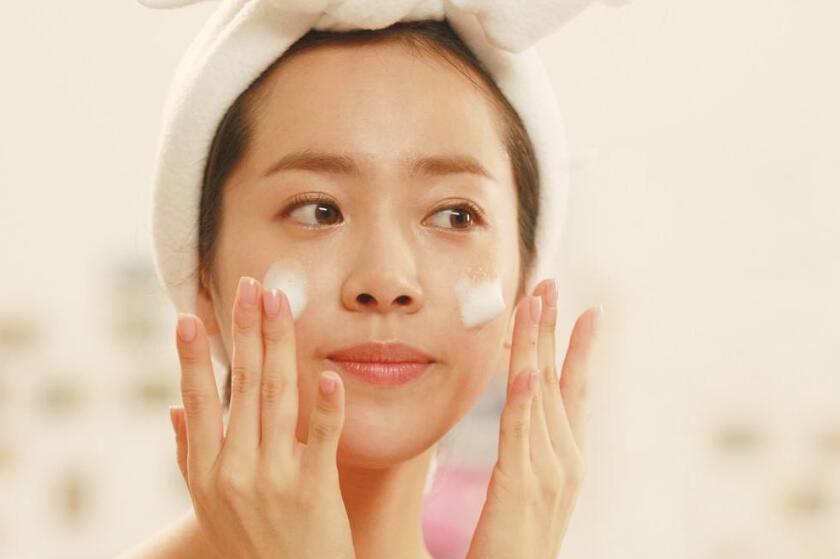 闊╁墽姘村厜鑲岃偆鎶よ偆,闊╁浗鍐琛ユ按淇濇箍缇庣櫧鎶よ偆