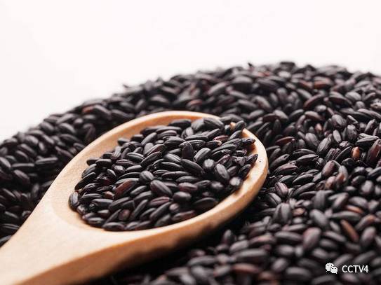 秋天一到就很会掉头发,头发一到秋天就落得厉害是怎么了