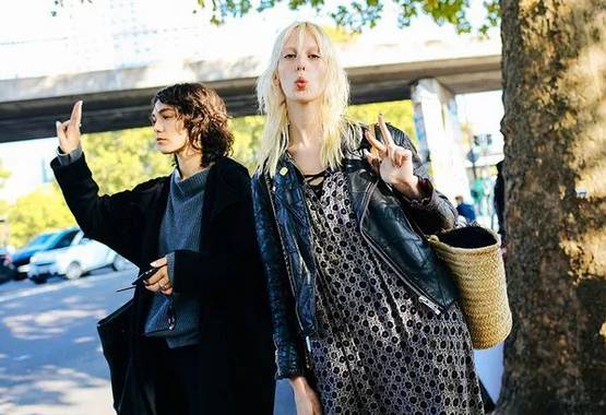 静电衣服沾灰怎么处理,衣物静电粘毛怎么处理