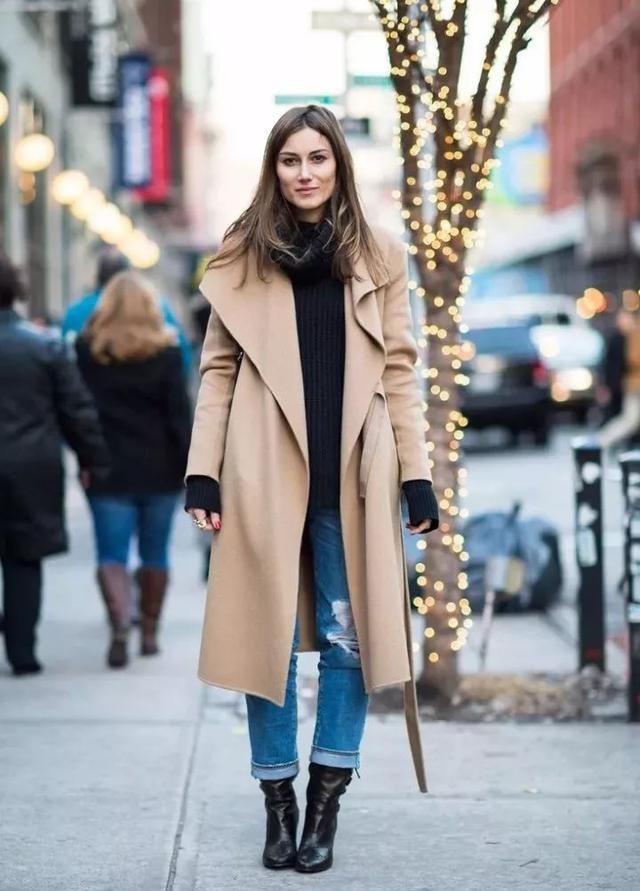 同一套衣服穿起来效果是怎么样的,毛衣搭配轻奢时尚怎么穿都好看