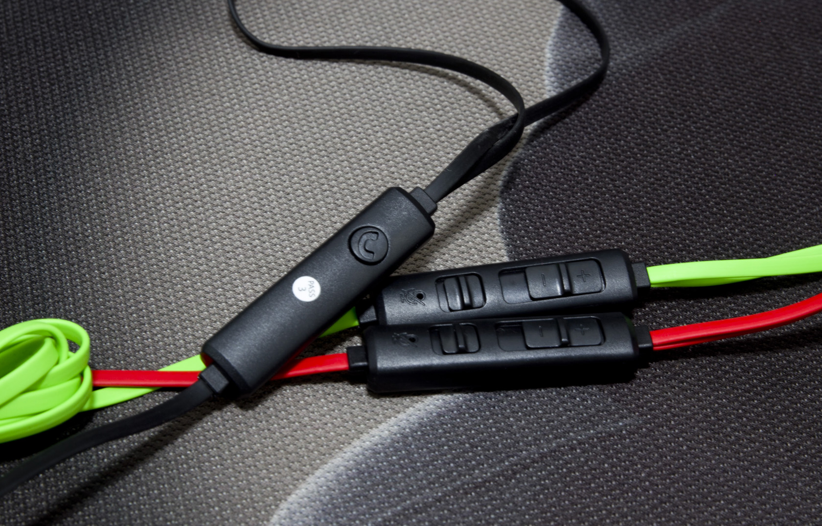 浦记耳机g30战神版吃鸡评测,吃鸡耳机浦记好用吗