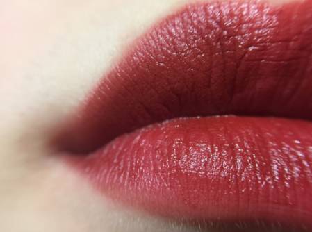 这10支铁锈红,让你白白白白成发光体!