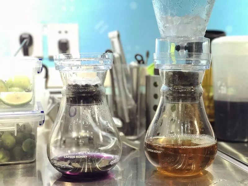 南*夫子京**庙这家茶饮店新开就排队，背后还有台湾30年茶叶专家撑腰