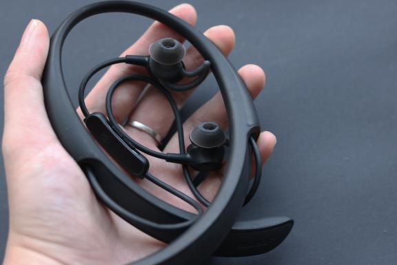 谁才是最强无线耳机,bose蓝牙耳机排行榜第一名