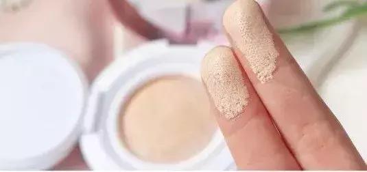 消除暗黄保湿气垫霜,十大最好遮瑕气垫干皮