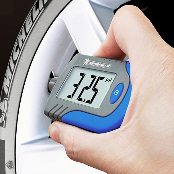 夜晚倒车的正确方法,老司机教你几招倒车方法