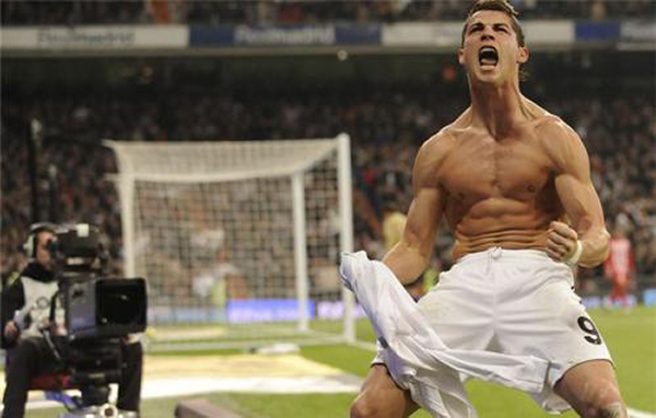 c罗的弹跳力和孙兴慜的爆发力,怎么练大腿爆发力和c罗一样