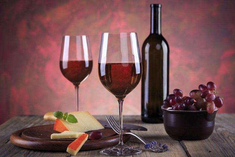 红酒如何喝醉得快,怎么喝红酒更健康