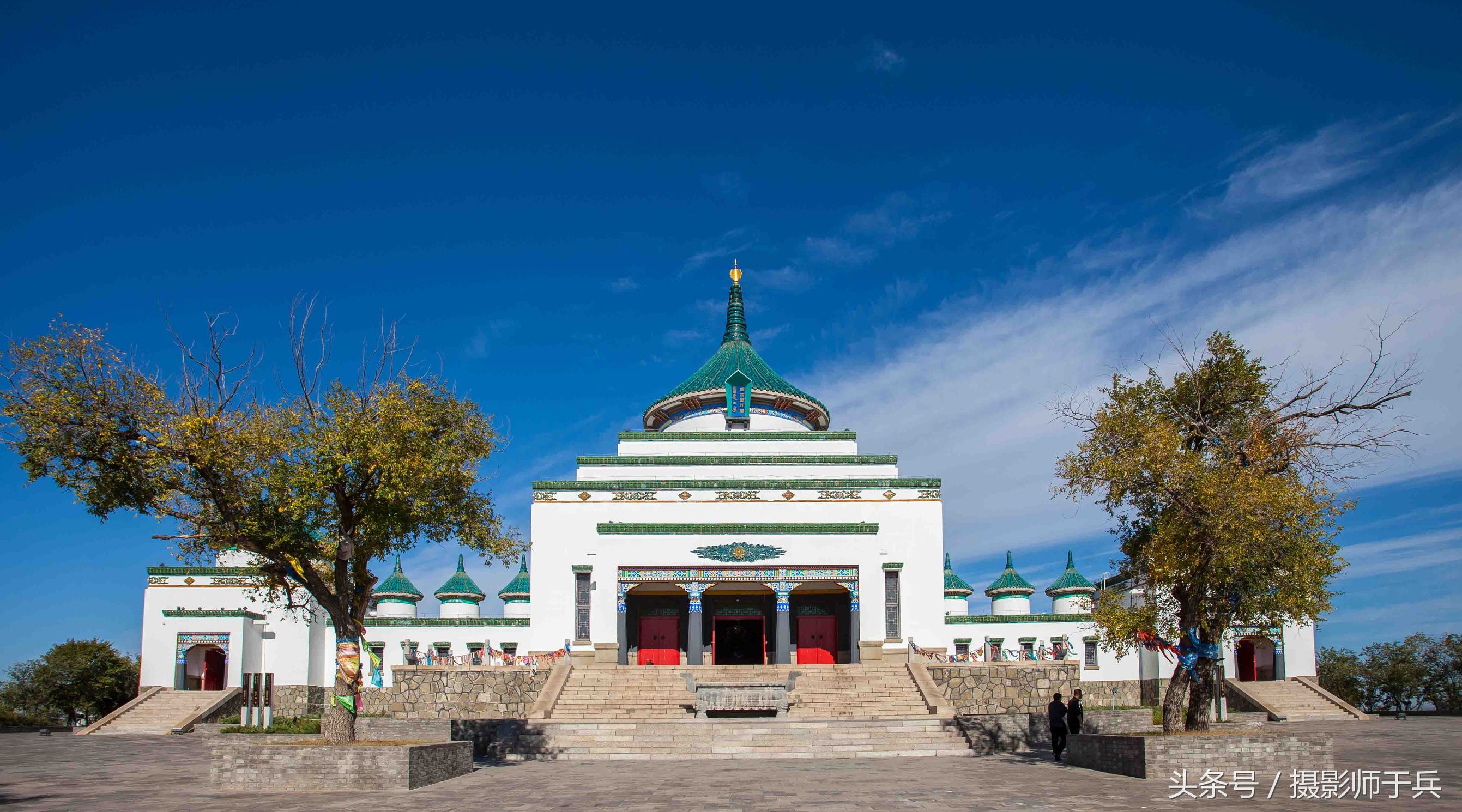 乌兰浩特成吉思汗庙70年代图 (乌兰浩特成吉思汗庙门票在哪买)