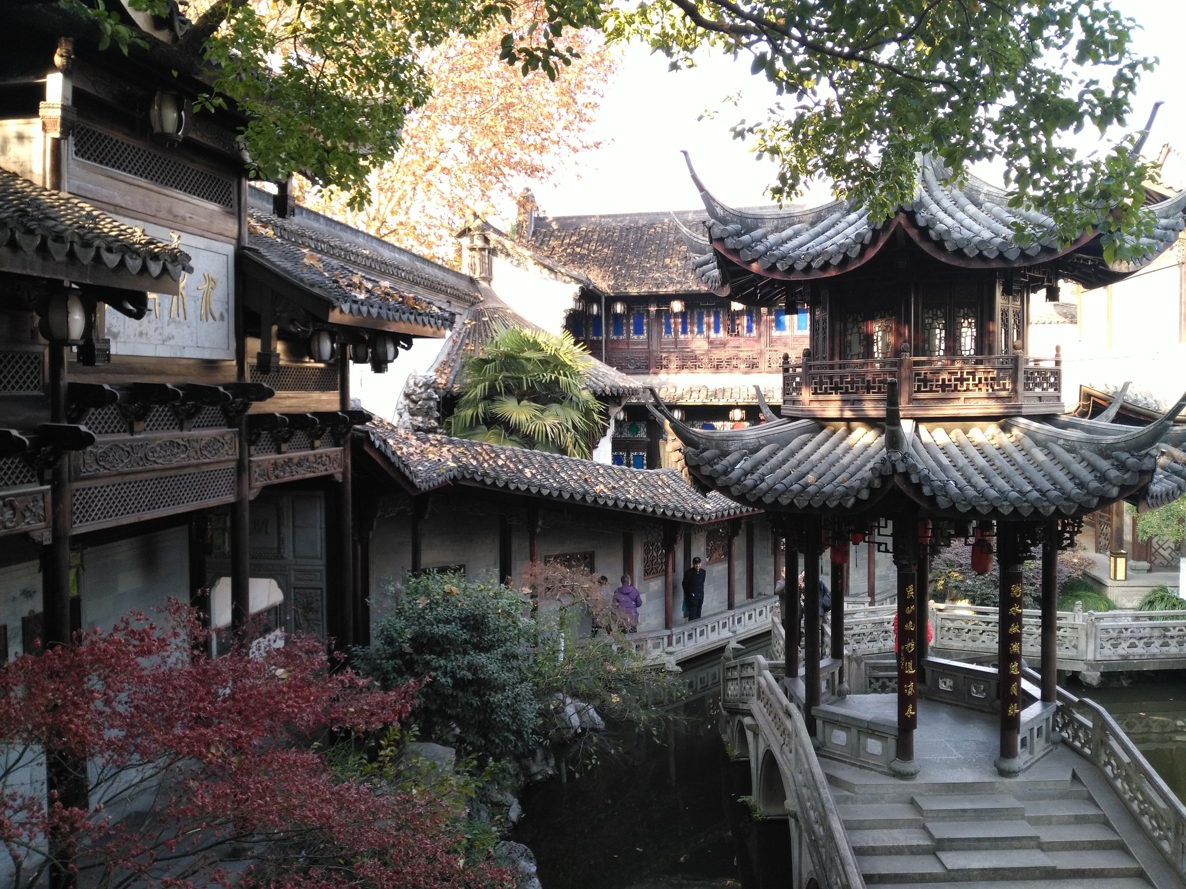 胡雪岩与罗四太太,胡雪岩旧居和故居多远