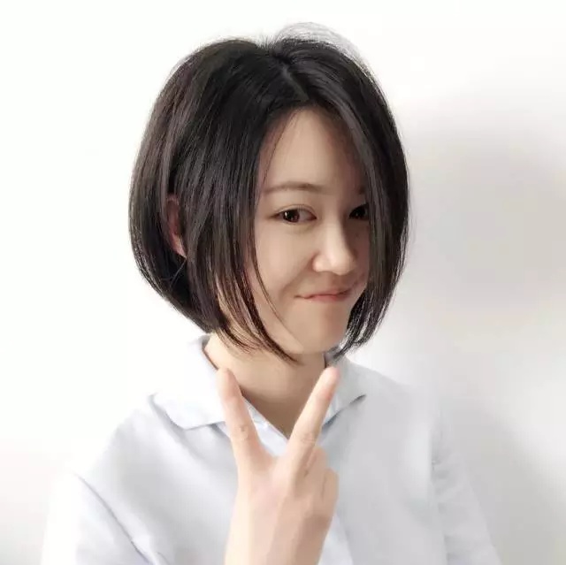 沙宣波波头适合40到50岁的人图片,沙宣波波头发型中发