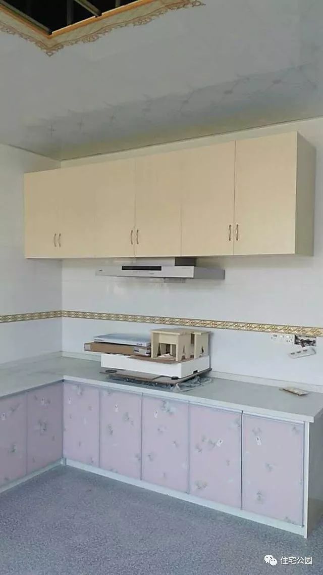 为父母在老家盖房花45万,为父亲放弃80万年薪回农村