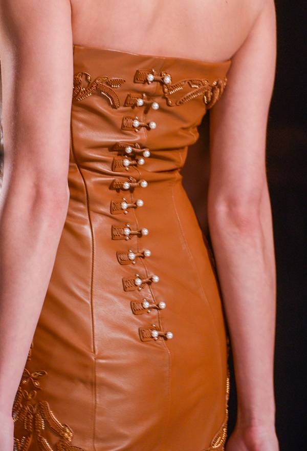 美到犯规｜有了这些花样玩法谁还要正经地戴珍珠？