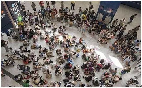 首都机场母婴室设在男厕,机场母婴室设在男厕