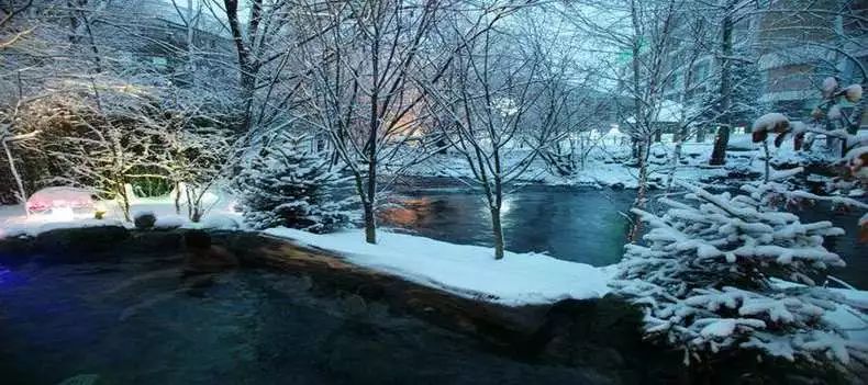 青城山私汤雪景温泉酒店,剑河仰阿莎温泉小镇雪景
