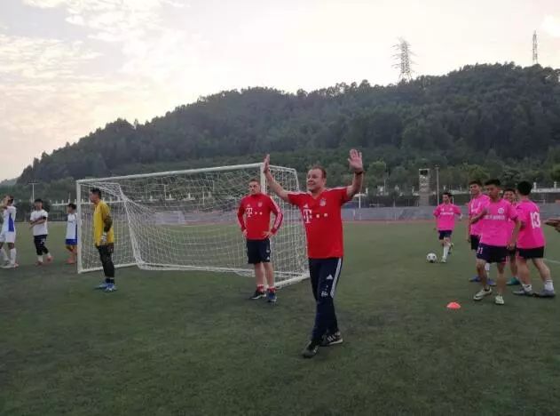 深圳拜仁足校,深圳拜仁足球学校