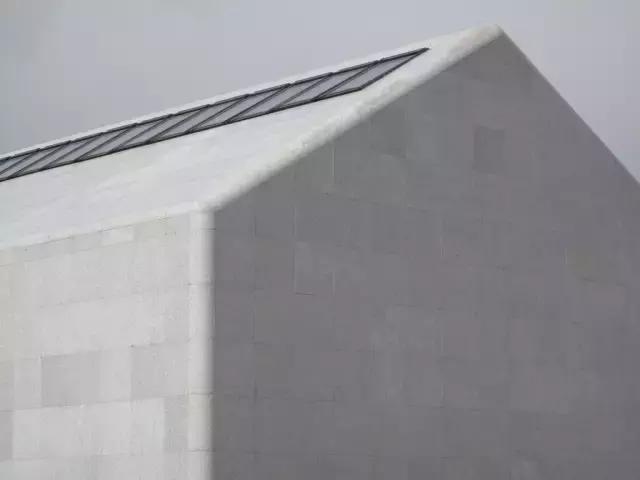 值得推荐的山东美术馆,烟台海边适合拍照美术馆